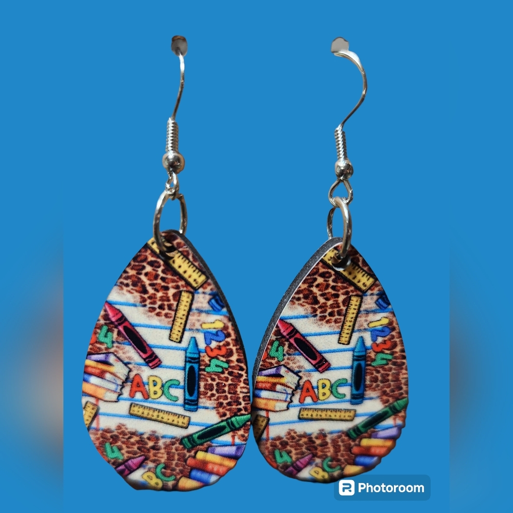 SCHOOL HANDMADE EARRINGS - Picture 1 of 2